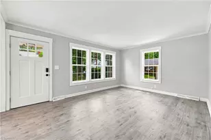 1304 Thurmond St, Winston-Salem, NC 27105 - Photo 4
