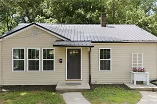 1304 Thurmond St, Winston-Salem, NC 27105 - Photo 2