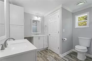 4673 Hyatt Dr, Winston-Salem, NC 27101 - Photo 16