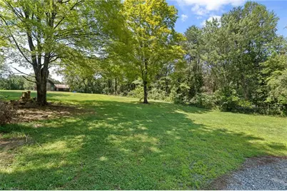 4673 Hyatt Drive, Winston-Salem, NC 27101 - Photo 30