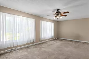 223 Vandyke St, Kernersville, NC 27284 - Photo 8