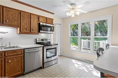 223 Vandyke Street, Kernersville, NC 27284 - Photo 16