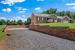 527 Howardtown Cir, Mocksville, NC 27028 - Photo 4