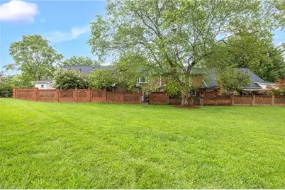 16 Fountain Manor Drive #B, Greensboro, NC 27405 - Photo 38