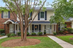 16 Fountain Manor Dr, Greensboro, NC 27405 - Photo 2