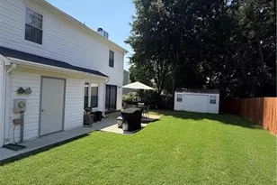 2203 Franklin Ct, Burlington, NC 27215 - Photo 2