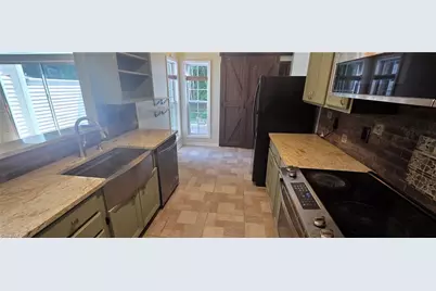 5982 Fox Ridge Lane, Winston-Salem, NC 27104 - Photo 12