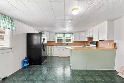 127 S Fieldcrest Road, Eden, NC 27288 - Photo 10