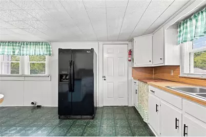 127 S Fieldcrest Road, Eden, NC 27288 - Photo 12