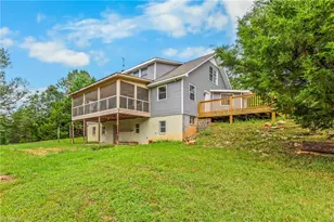 2018 E Rd, Walnut Cove, NC 27052 - Photo 32