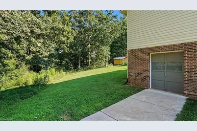 162 Oak Ridge Place, Mount Airy, NC 27030 - Photo 26