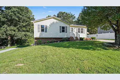 162 Oak Ridge Place, Mount Airy, NC 27030 - Photo 2