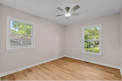 708 Woodlake Drive, Greensboro, NC 27406 - Photo 24