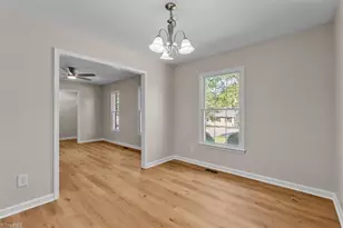 708 Woodlake Dr, Greensboro, NC 27406 - Photo 8