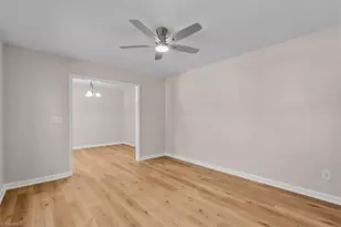 708 Woodlake Dr, Greensboro, NC 27406 - Photo 6