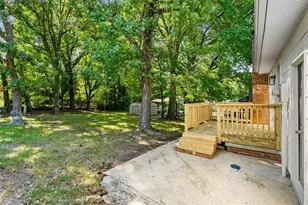 708 Woodlake Dr, Greensboro, NC 27406 - Photo 32