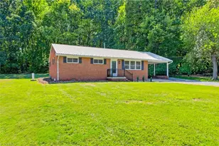 248 Croomcrest Rd, Asheboro, NC 27205 - Photo 2