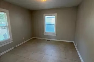 646 Gunn St, Burlington, NC 27217 - Photo 6