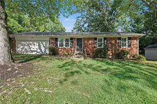 2205 Cardinal Dr, Jamestown, NC 27282 - Photo 1