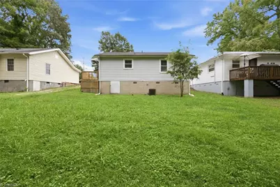 323 Avery Avenue, High Point, NC 27265 - Photo 12