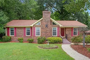 1823 Woodhue Dr, Burlington, NC 27215 - Photo 1
