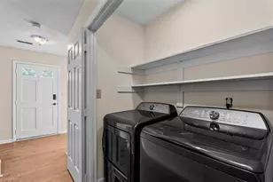 5008 Tower Rd, Greensboro, NC 27410 - Photo 16