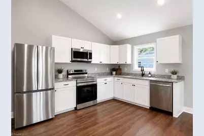 733 2nd Rainbow Street, Lexington, NC 27295 - Photo 2