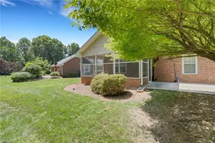 3 Brandywine Cir, Greensboro, NC 27409 - Photo 44