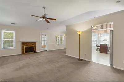 3 Brandywine Circle, Greensboro, NC 27409 - Photo 10