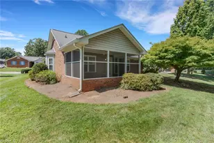 3 Brandywine Cir, Greensboro, NC 27409 - Photo 42