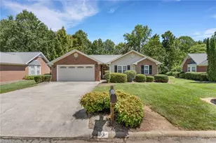 3 Brandywine Cir, Greensboro, NC 27409 - Photo 8