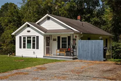 220 Collins Road, Elkin, NC 28621 - Photo 4