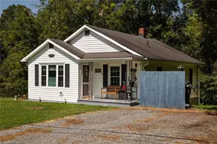 220 Collins Rd, Elkin, NC 28621 - Photo 4