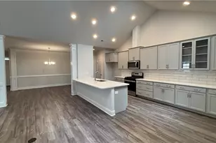 1053 Beechcraft Dr, Mebane, NC 27302 - Photo 2