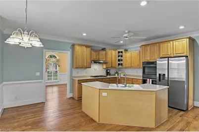 4600 Century Oaks Lane, Winston-Salem, NC 27106 - Photo 10
