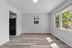 621 Spring Garden Cir, High Point, NC 27260 - Photo 6