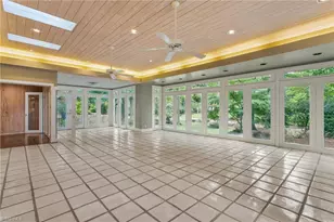 402 Parkmont Dr, Greensboro, NC 27408 - Photo 16
