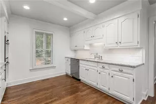 402 Parkmont Dr, Greensboro, NC 27408 - Photo 12