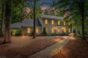 402 Parkmont Dr, Greensboro, NC 27408 - Photo 50