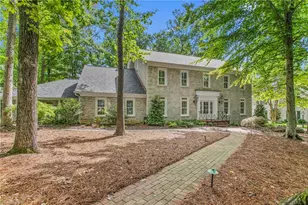 402 Parkmont Dr, Greensboro, NC 27408 - Photo 1
