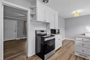 921 E King St, King, NC 27021 - Photo 10