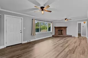 921 E King St, King, NC 27021 - Photo 4