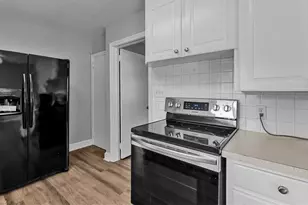 921 E King St, King, NC 27021 - Photo 12