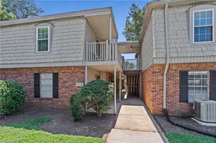 3822 Country Club Rd, Winston-Salem, NC 27104 - Photo 2
