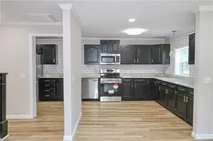 1826 N Oak Ridge Church Rd, Yadkinville, NC 27055 - Photo 14