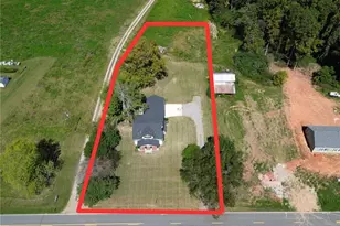 1826 N Oak Ridge Church Rd, Yadkinville, NC 27055 - Photo 1