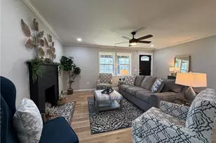 1826 N Oak Ridge Church Rd, Yadkinville, NC 27055 - Photo 8
