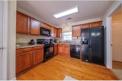 303 Locksley Court, Thomasville, NC 27360 - Photo 6