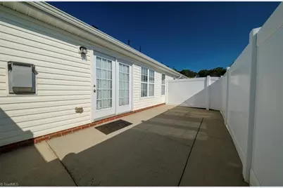 303 Locksley Court, Thomasville, NC 27360 - Photo 20