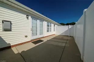 303 Locksley Ct, Thomasville, NC 27360 - Photo 20